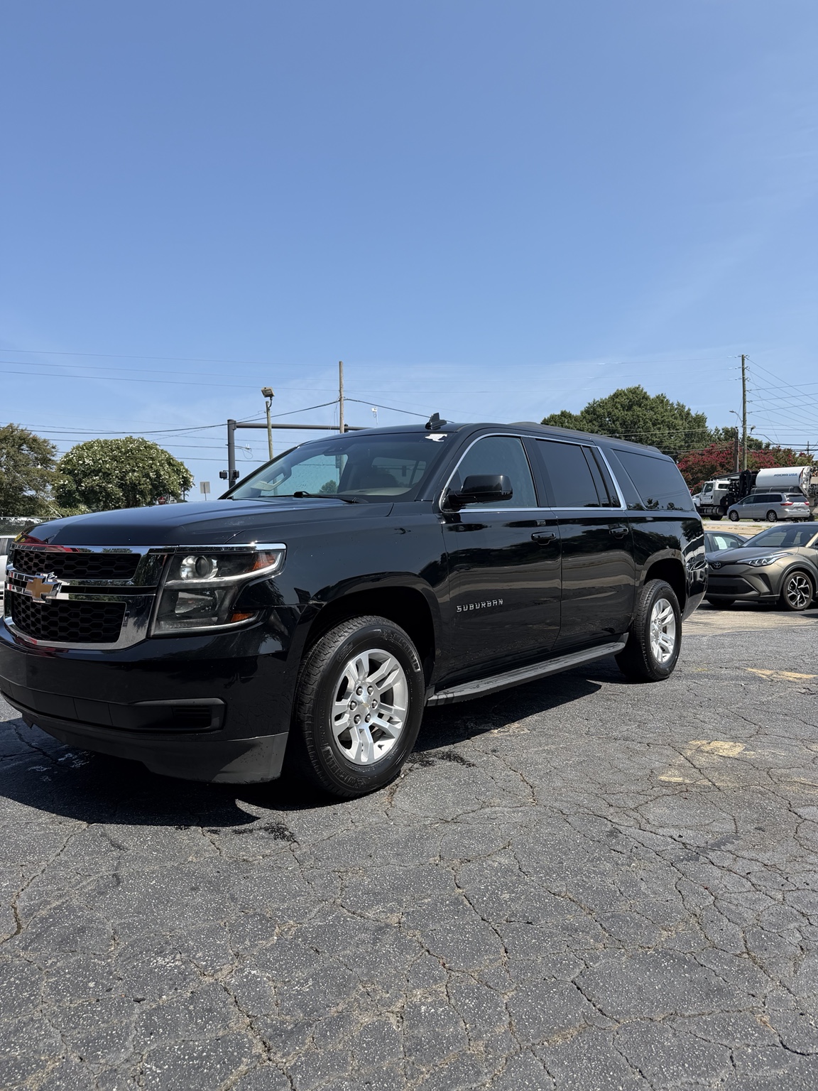 2020 Chevrolet Suburban exterior view