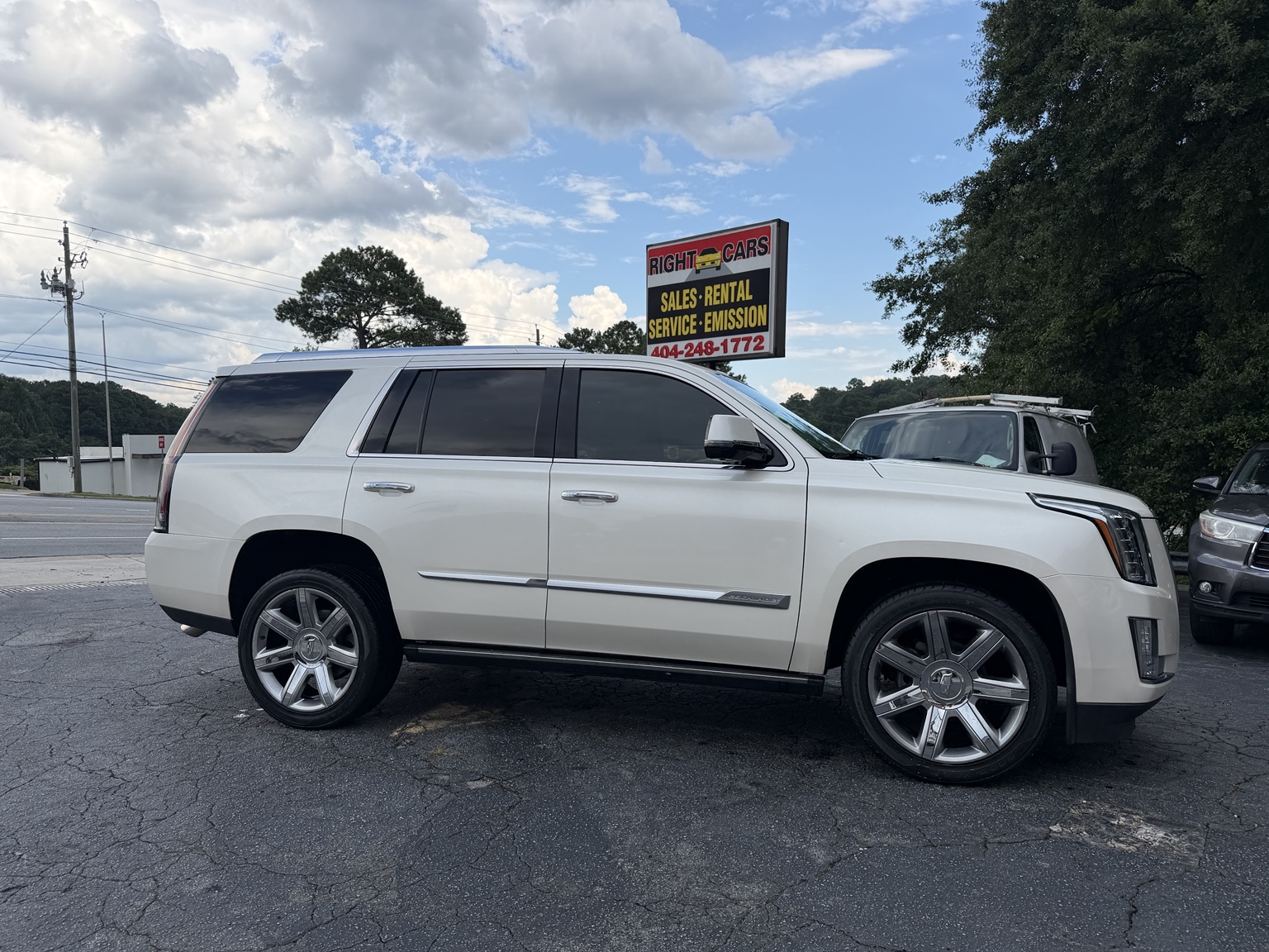 2015 Cadillac Escalade exterior view